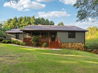 4071 Warren Rd, Flowery Branch, GA 30542