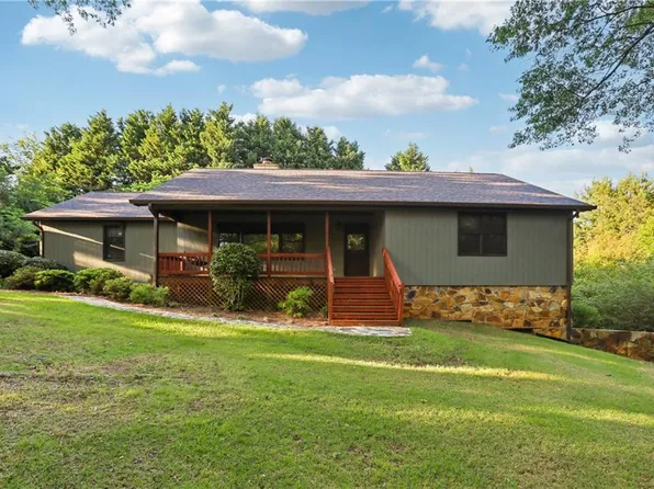 4071 Warren Rd, Flowery Branch, GA 30542