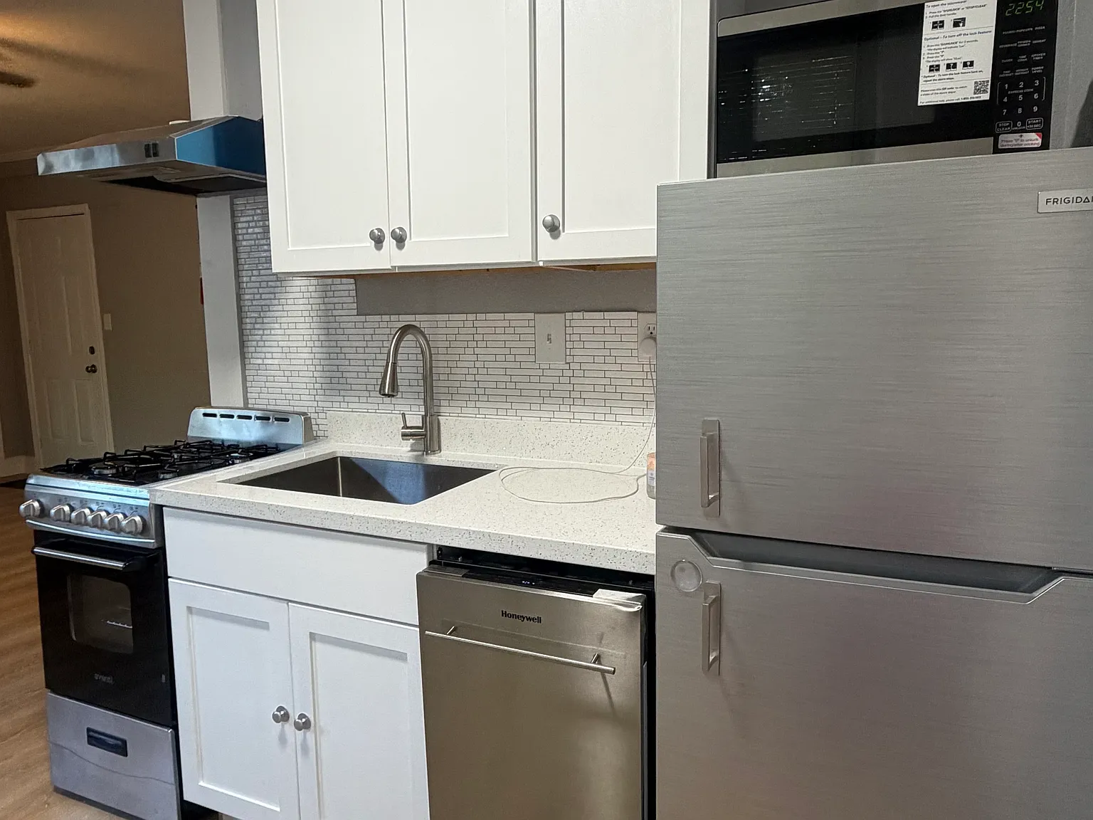1 bed, 500 sqft, $1,250 — Photo 2