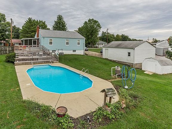 3rd image of 641 Skyway Dr