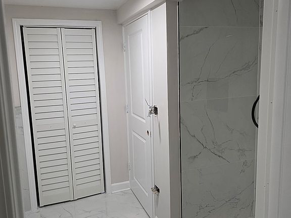 3rd image of 3004 S Archer Ave #1RW