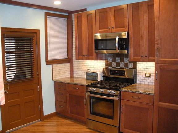2nd image of 5152 N Monitor Ave #201