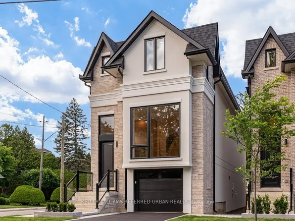 39 Wesley Ave, Mississauga, ON L5H 2M6