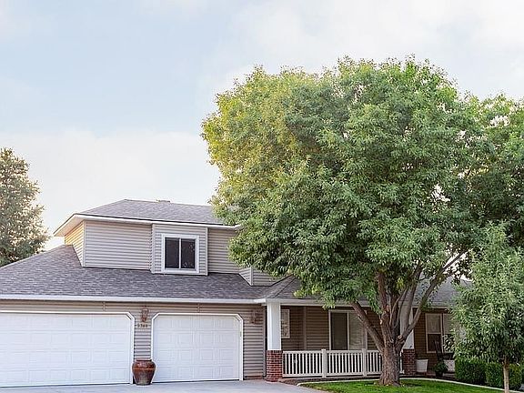 2nd image of 2368 E Green Canyon Dr