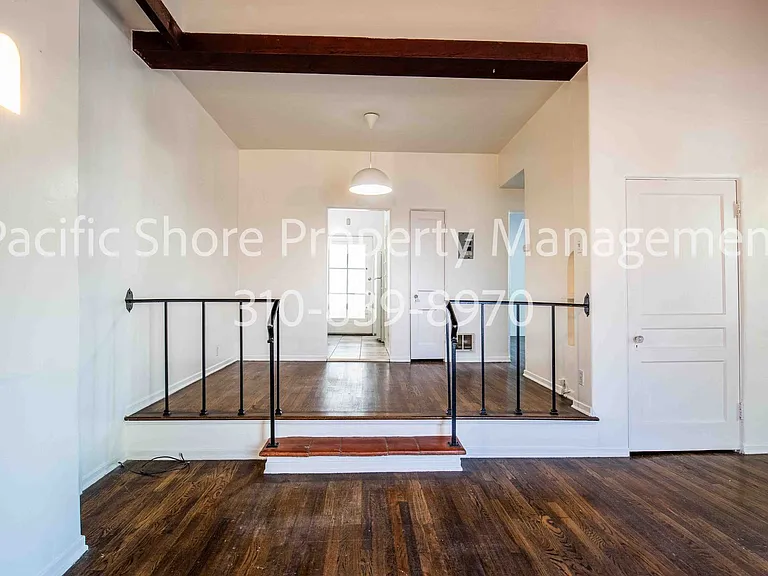 559 Alexandria Apartments — Photo 6
