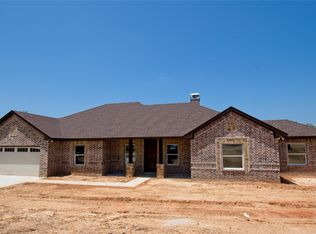 1060 Justin, Weatherford, TX 76082