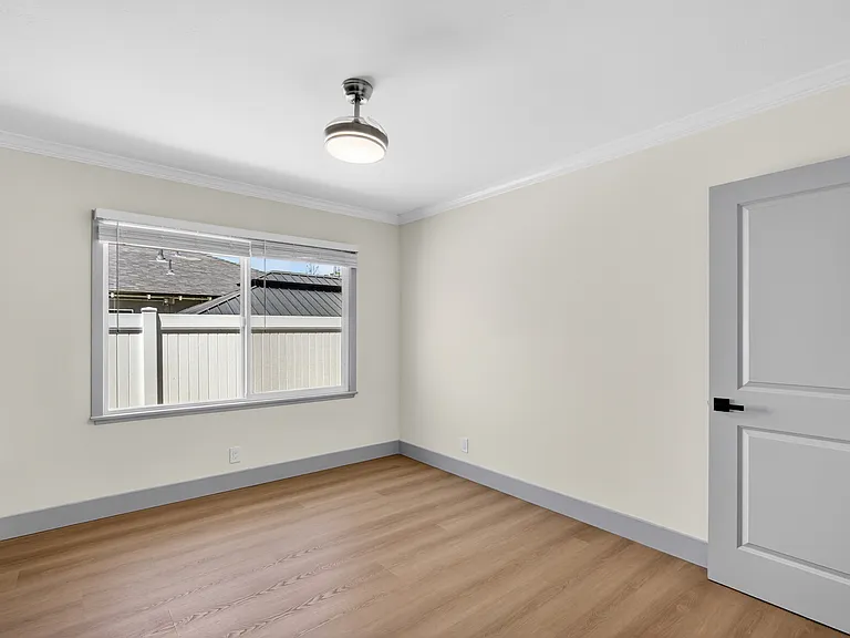 1243 E Almond Ave #1245 — Photo 9