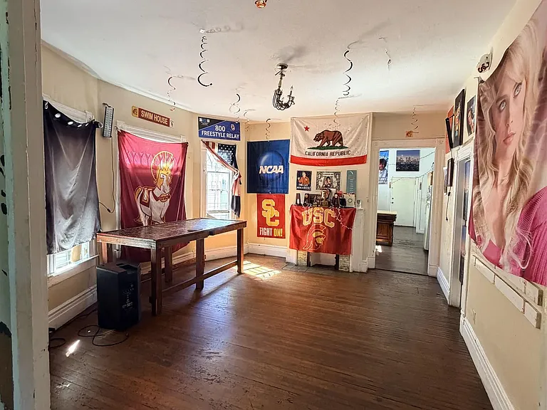 2803 S Menlo Ave — Photo 11