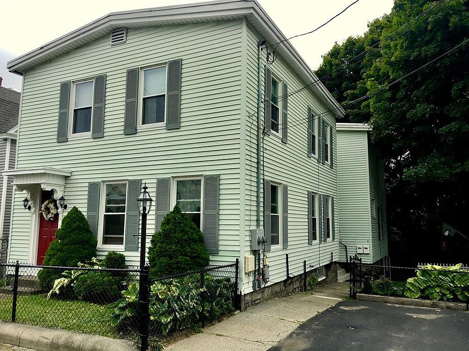 1st image of 21 Woodland Ct