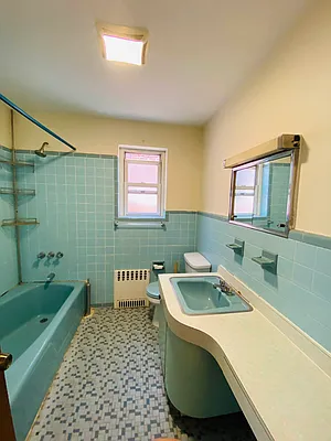 Rented by Compass | media 52