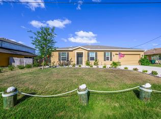 4042 SW Jaqust St, Port Saint Lucie, FL 34953