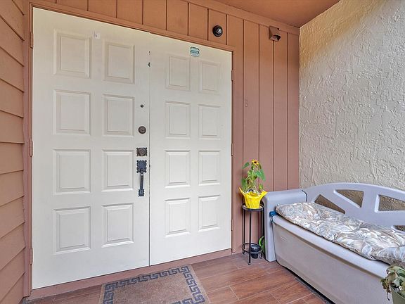 4th image of 6198 Laurel Lane #B