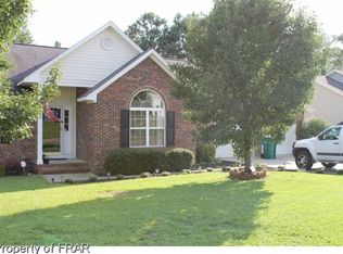 509 Bramblegate Rd, Hope Mills, NC 28348