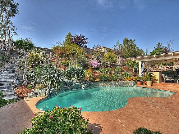 2nd image of 1222 Villagio Dr