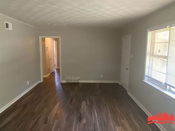 5th image of 1760 Borden Dr