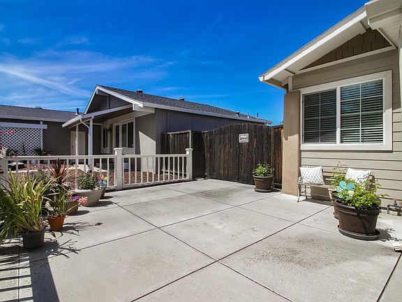 4th image of 6782 Endmoor Dr