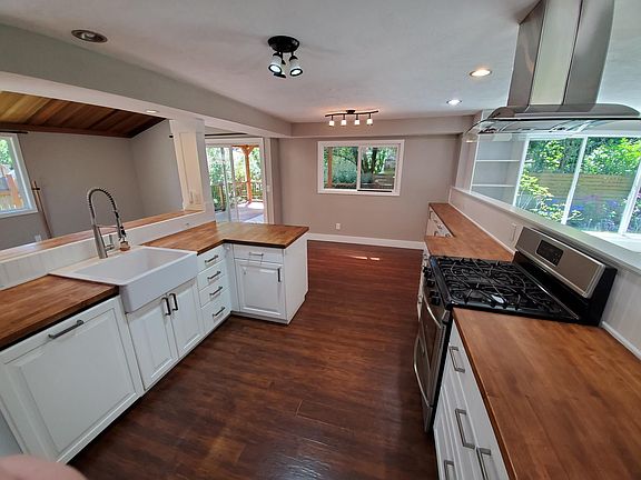 4th image of 12911 NE 130th St