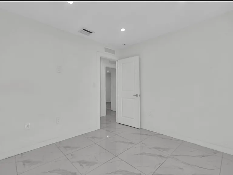 2490 NW 44th St #2490 — Photo 12