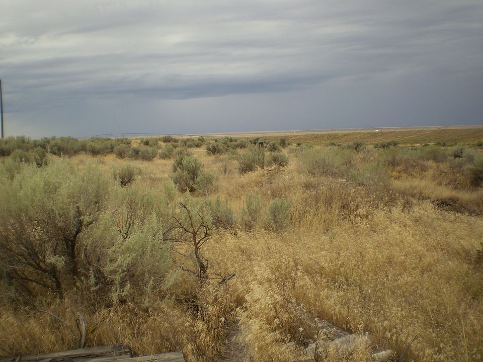 2nd image of 7182 Road 16 NE