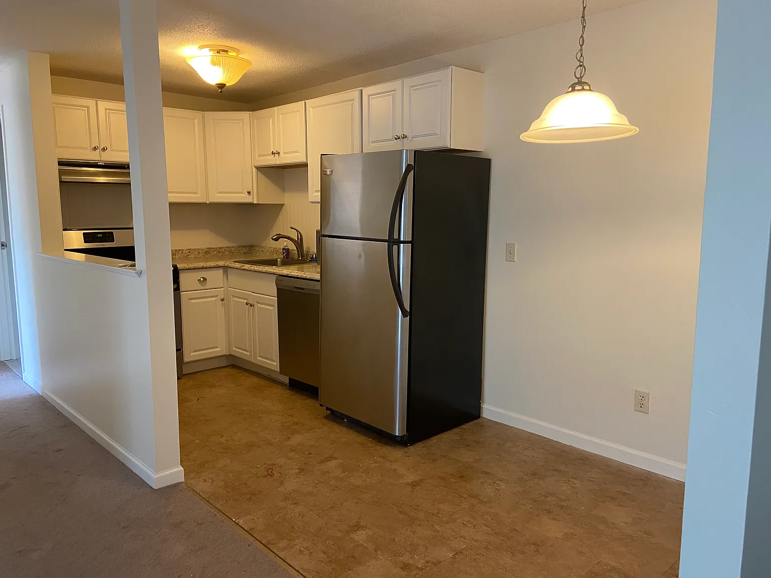 1 bed, 750 sqft, $1,400 — Photo 2