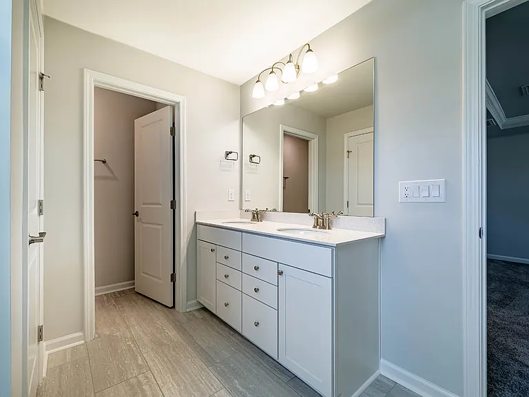 1400 Hollyview Ave — Photo 31