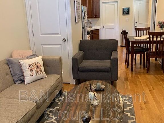 3rd image of 2337 N Janssen Ave APT 2R