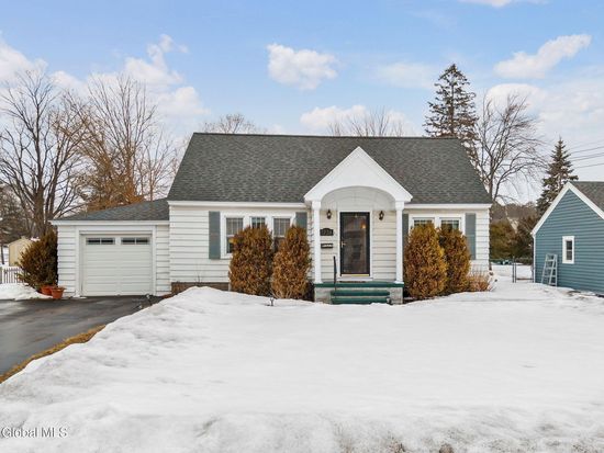 1234 Paul Avenue, Schenectady, NY 12306