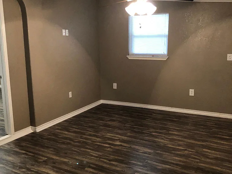 300 Tampico St — Photo 16