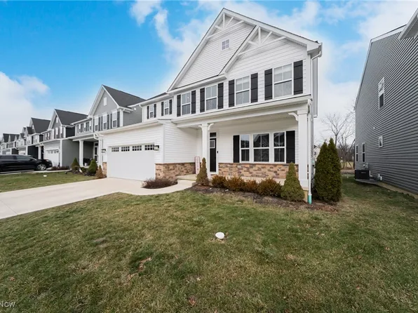 6162 James Dr, Lorain, OH 44053