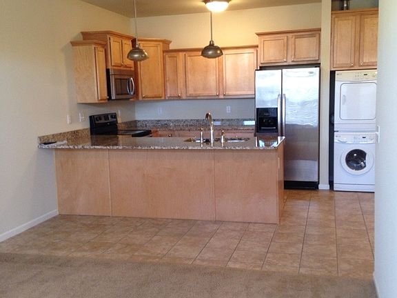 3rd image of 3000 Grand Mere Pkwy APT 1