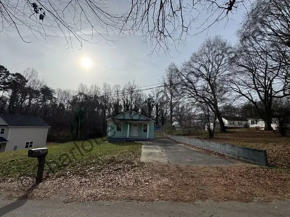 701 Hillsdale Dr, Cherryville, NC 28021