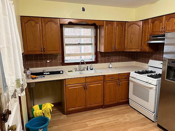 5th image of 5648 N Central Ave #1