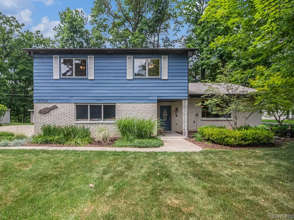 30542 Greenland St, Livonia, MI 48154