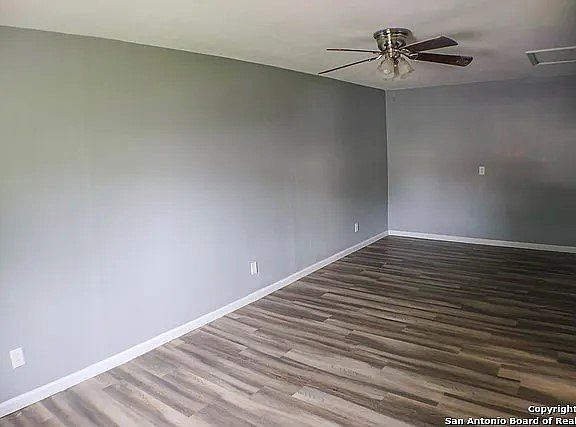 5th image of 4111 Hickory Sun