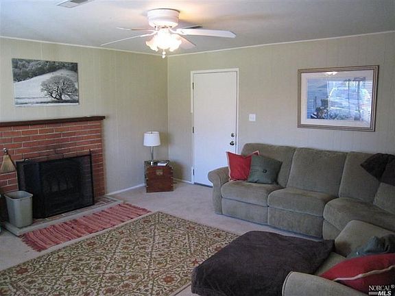 5th image of 859 Cypress Ave
