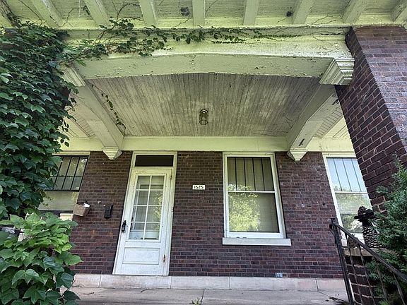 2nd image of 1525 Marlowe Ave