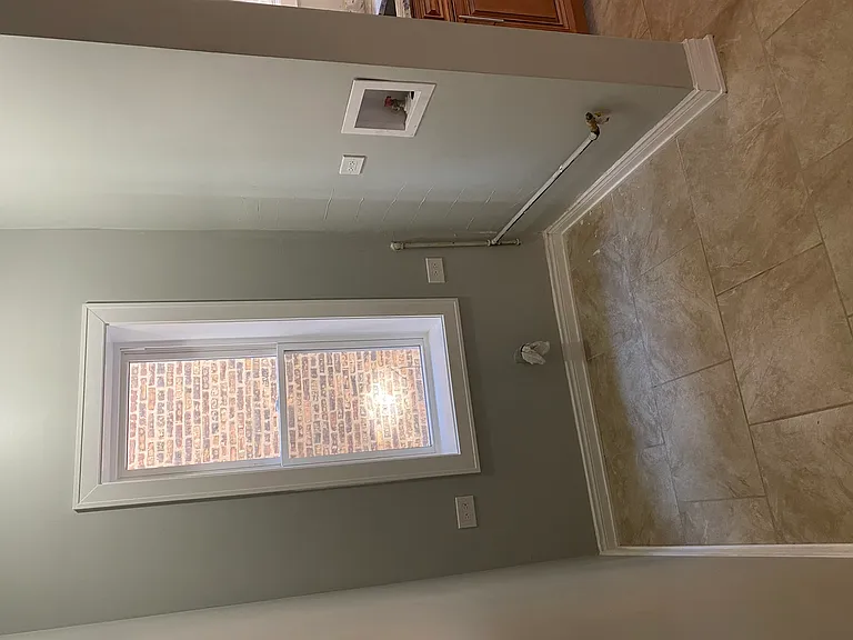 8010 S Drexel Ave — Photo 12