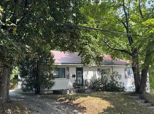 28 Island Avenue, Orono, ME 04473