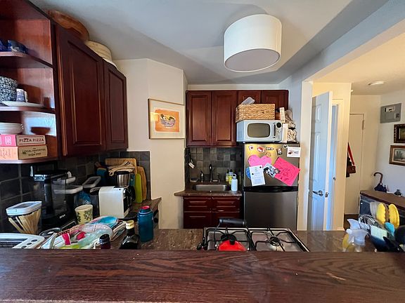 4th image of 509 E 5th St APT 3B