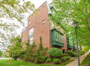 9691 Cedar Farm Cir, Fairfax, VA 22031