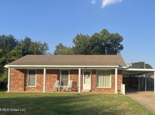 1976 Cresthill Dr N, Southaven, MS 38671