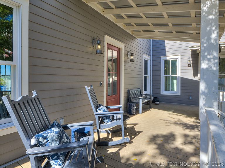 Listing photo 4