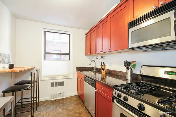 Sold by Abacus Properties | media 3