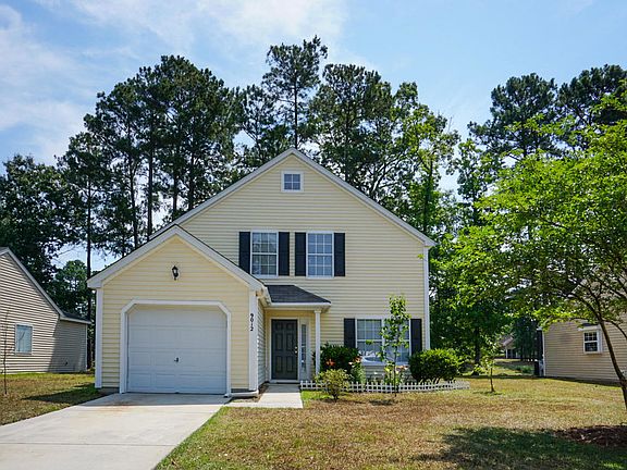 3rd image of 9012 Greenbriar Dr