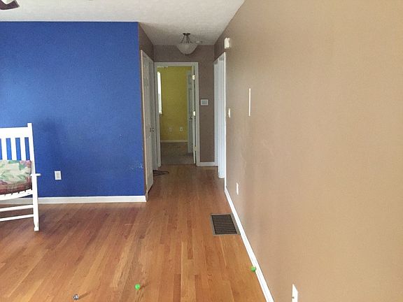 5th image of 1902 Mayfair Dr