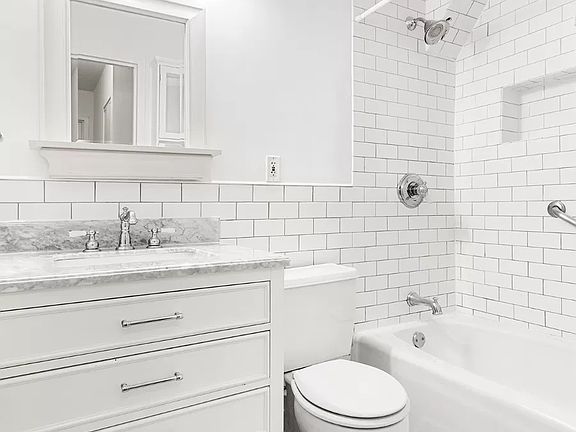 5th image of 7 E 35th St #9C