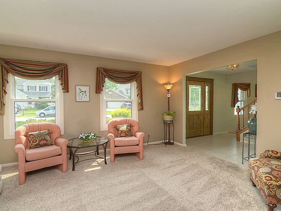 3rd image of 1184 Driftwood Ln