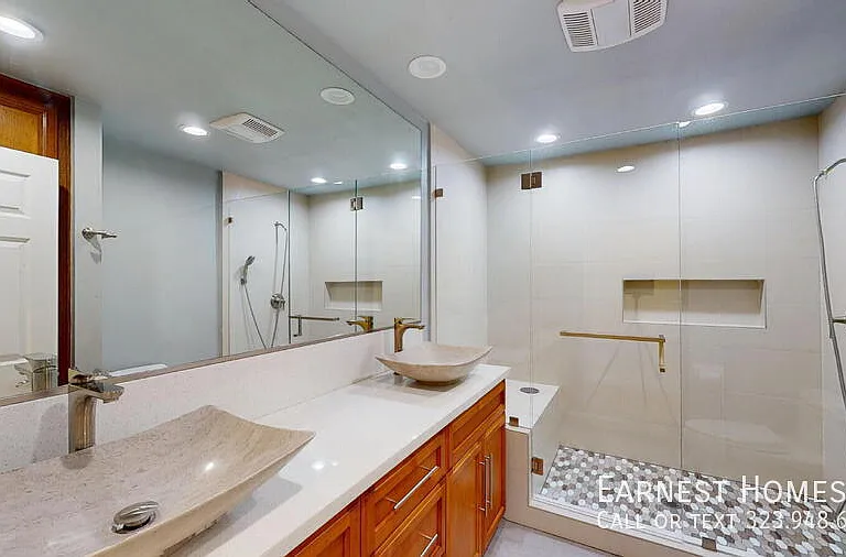 7814 Woodhall Ave — Photo 34