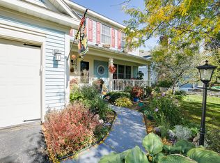 2593 Mailand Rd E, Maplewood, MN 55119