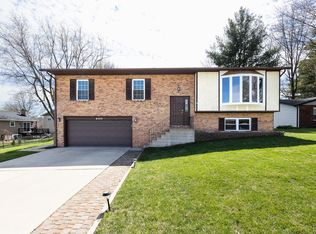 400 Juanita Cir, Shiloh, IL 62269